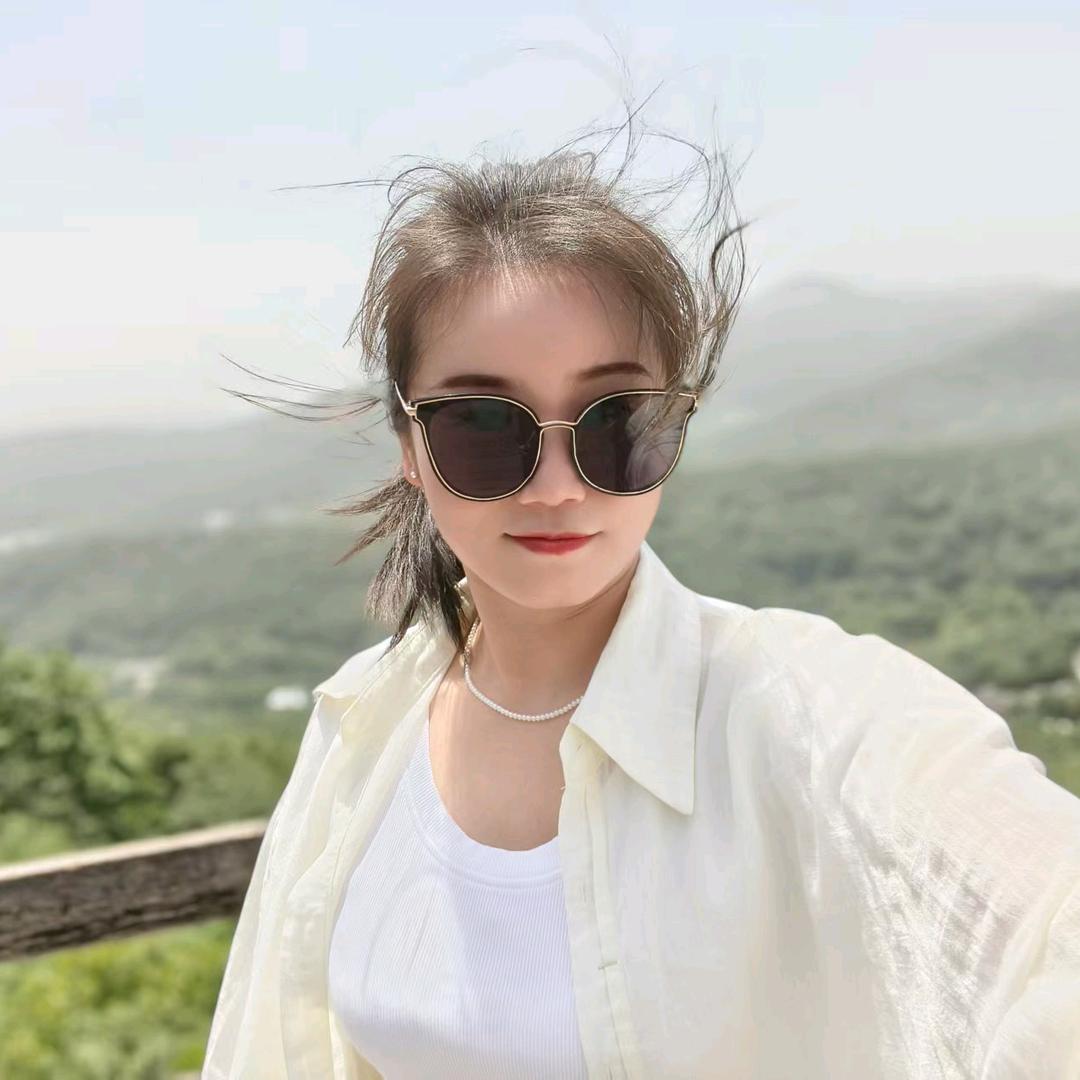 航空路军翔百货 —李威