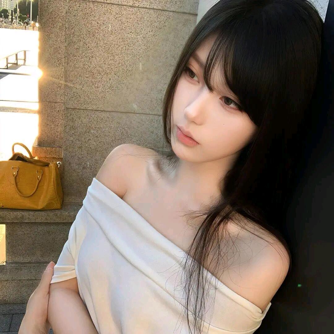 程妤.
