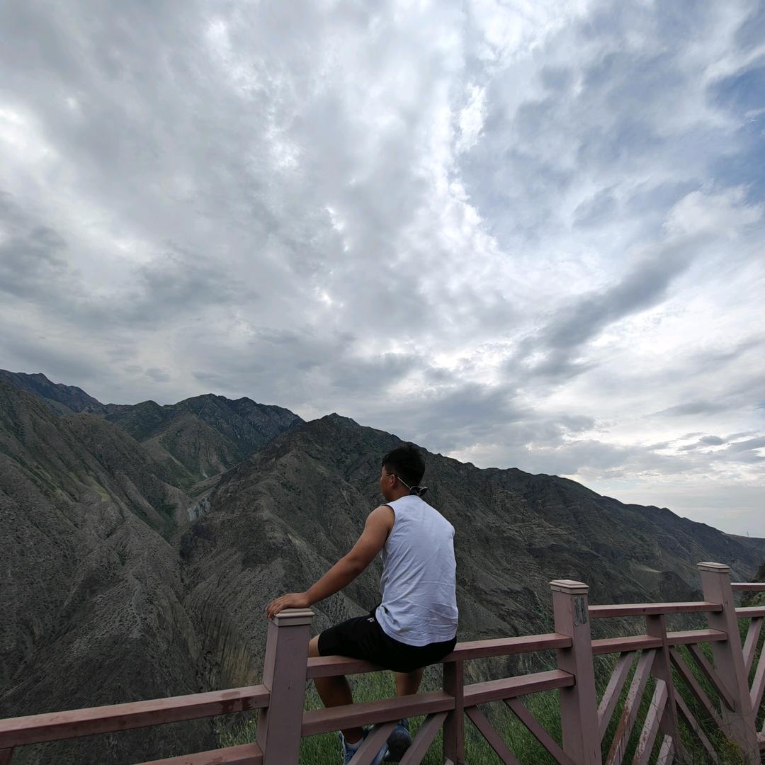 ᝰꫛ赶路人ಇ᭄: