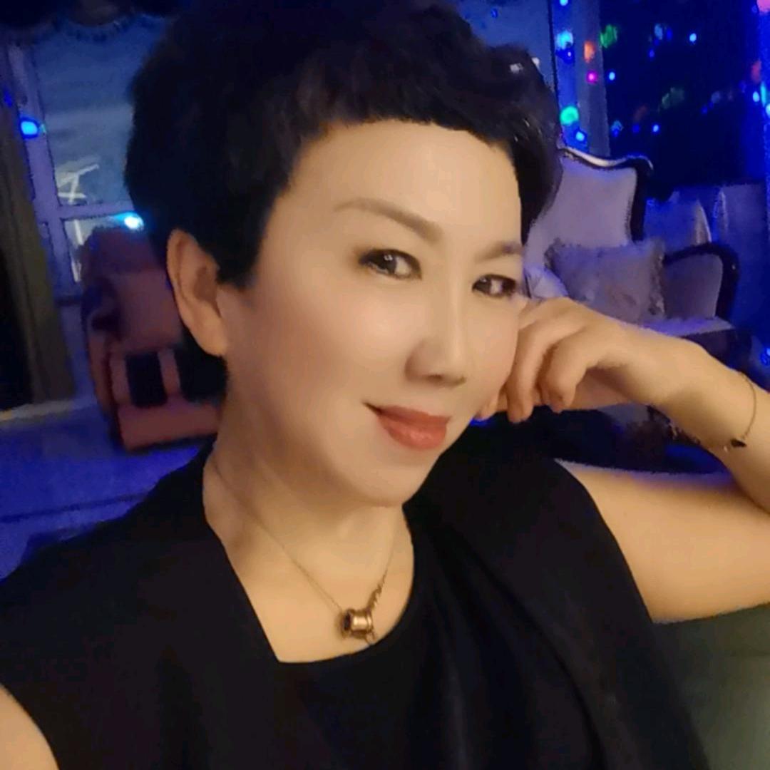 百变奶奶（63年的兔子）