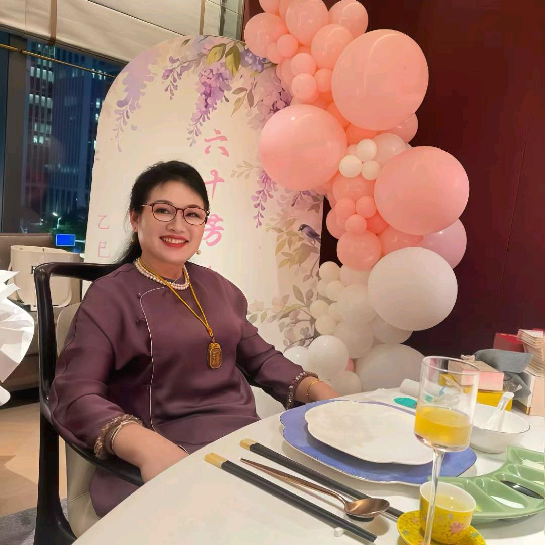 龙姐女装