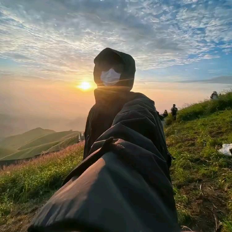 借着月色去见你