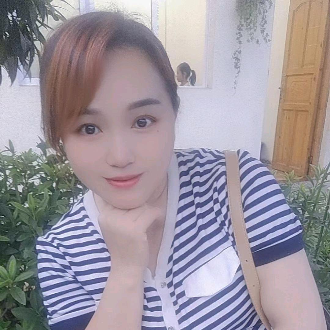 潇洒发艺寇三三