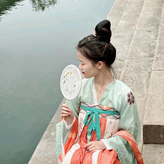 田兰兰
