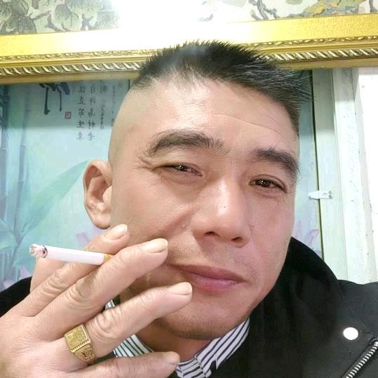 努力追求想要生活。