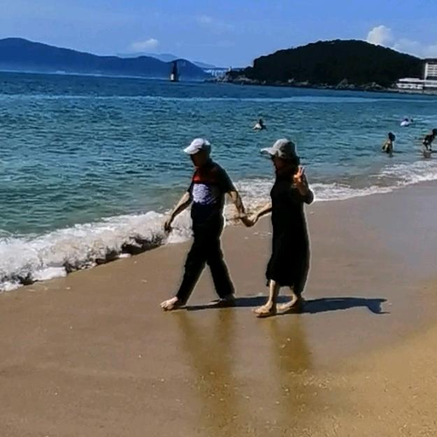 和平桥上看日出