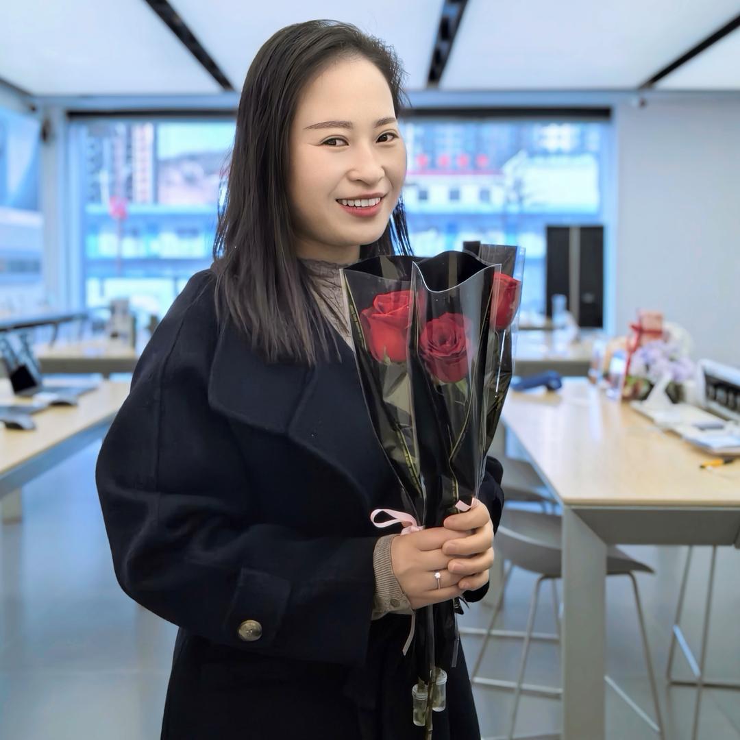 卖手机的小马☀