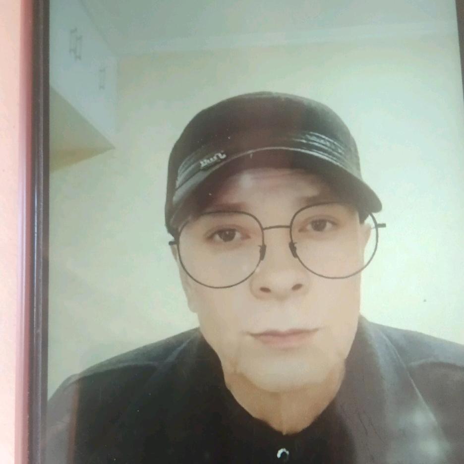 哈