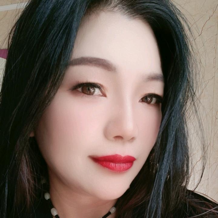 穆   幺妹