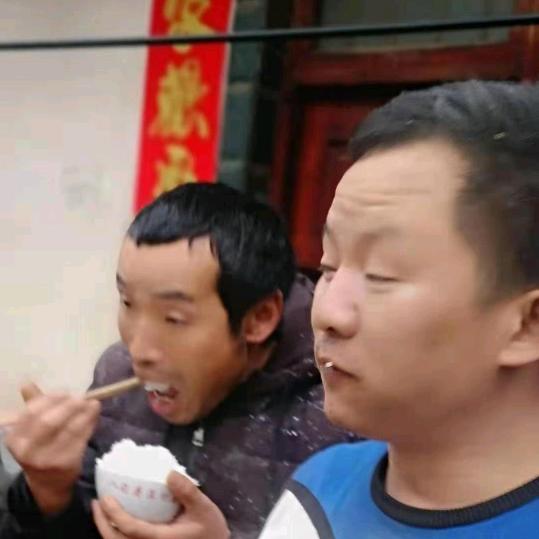 丶一个黑白颠倒的世界