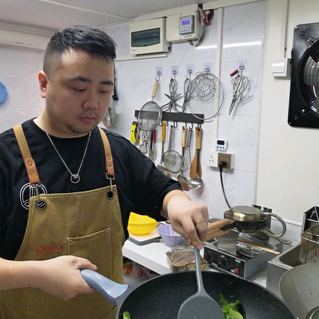 不挑食的大雄