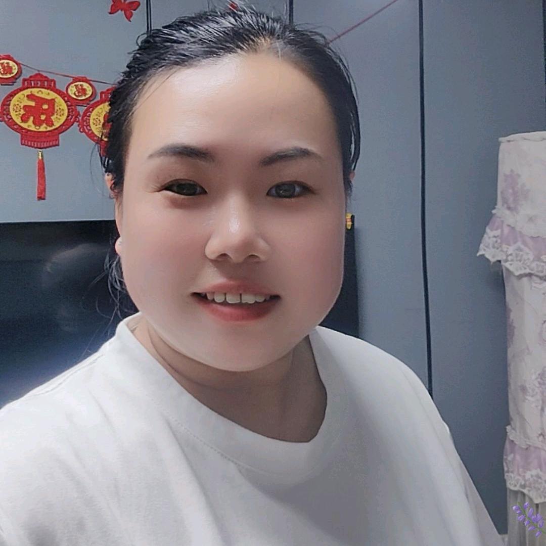 人民大街华为授权体验店 周晓芳