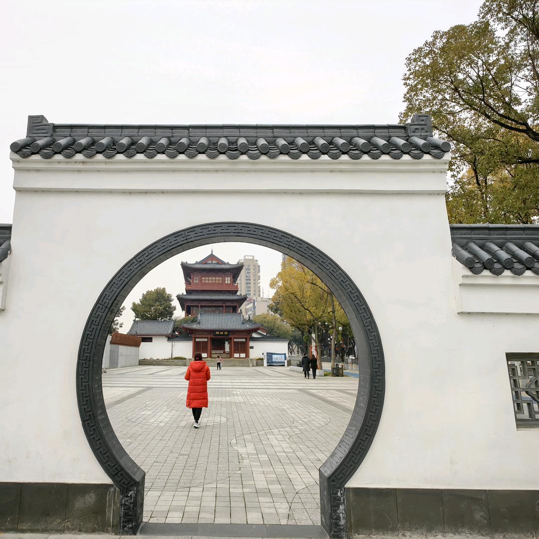 罗湘苏