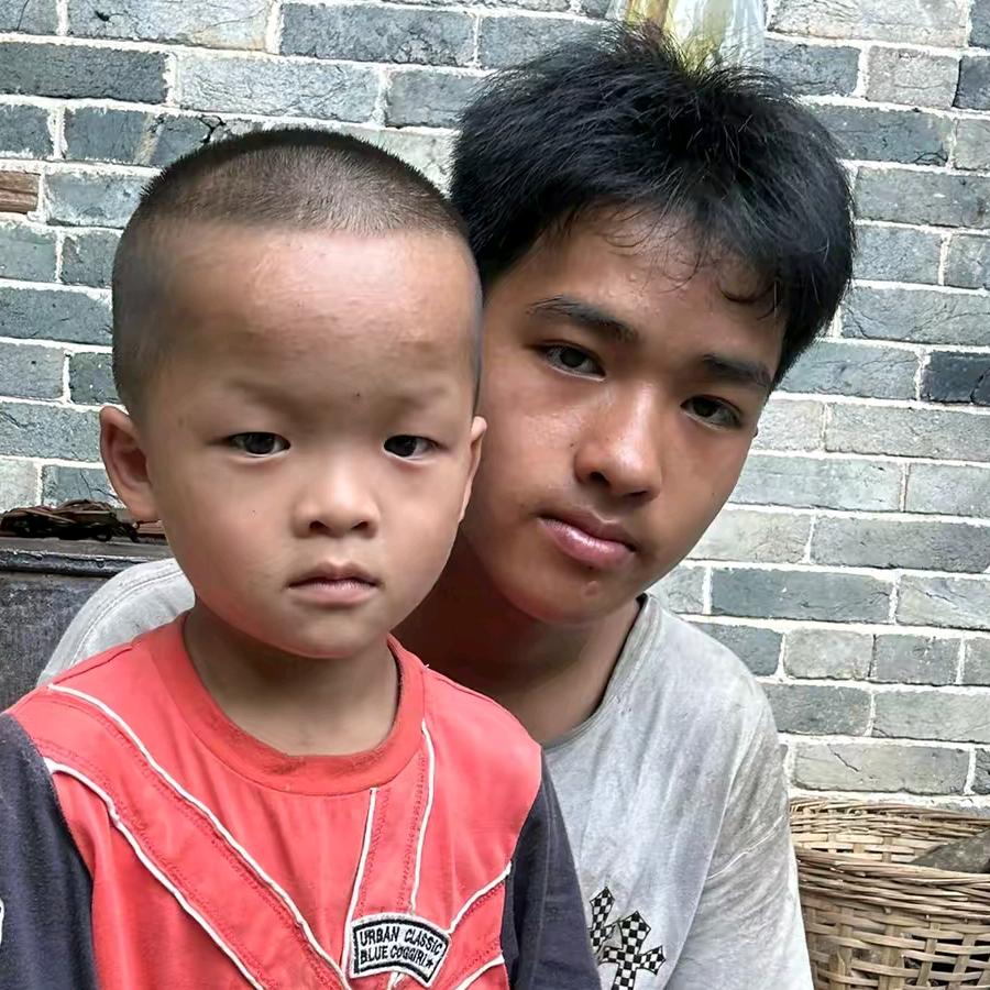 容县啊胜很坚强