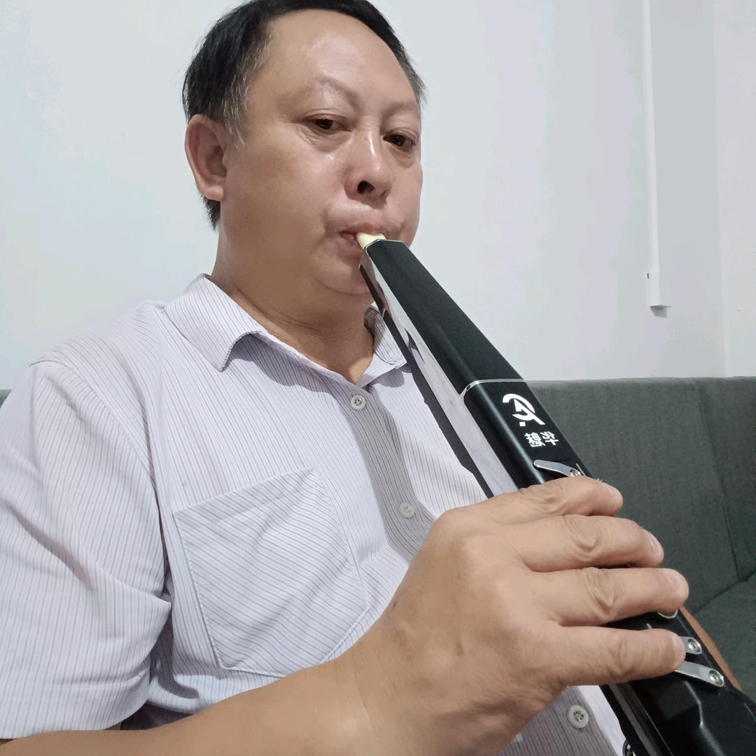 民间唢呐、电吹管接承红白喜事