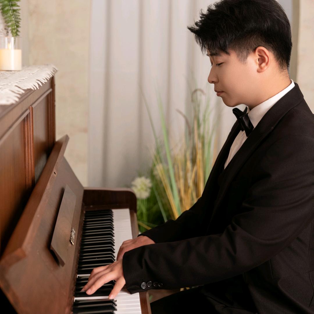 乡村音乐教师—李老师