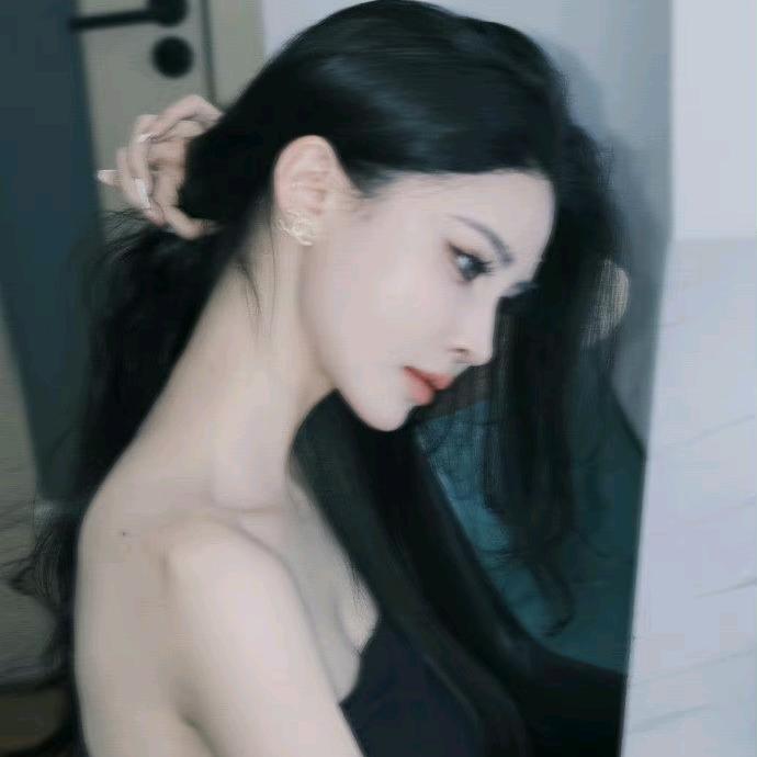 一只小耳朵
