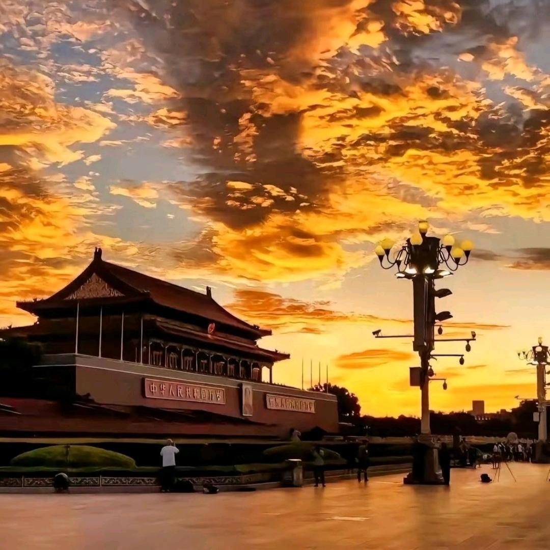 @：光