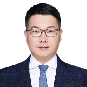 伊宁解放路地下商业街销售主管小郭