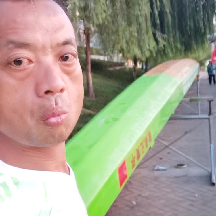 平黄兄弟龙舟队，专业守船人，相信自己！