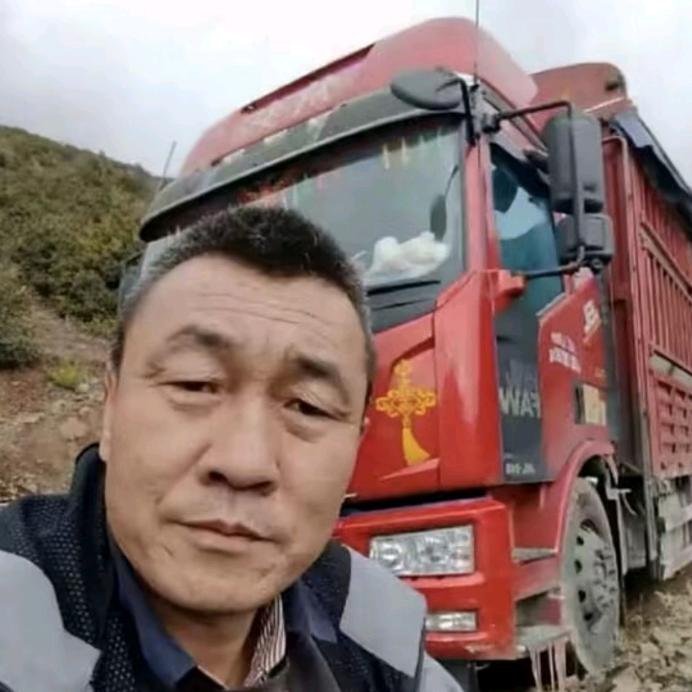 AAA-大运重卡刘师傅（专拉钢卷跑国道）