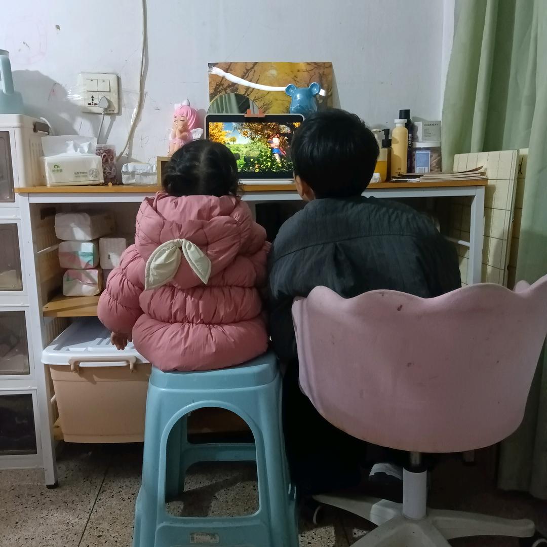 宇希，雨欣宝贝😘