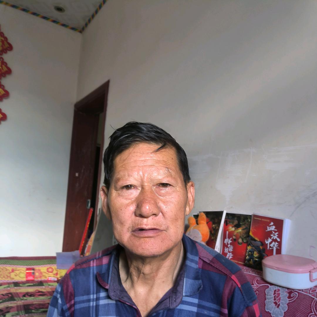 老李，，