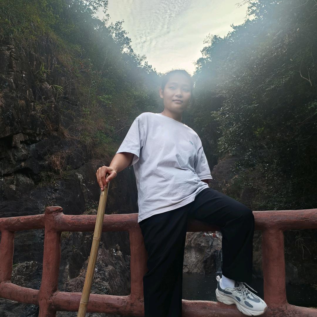 丽丽