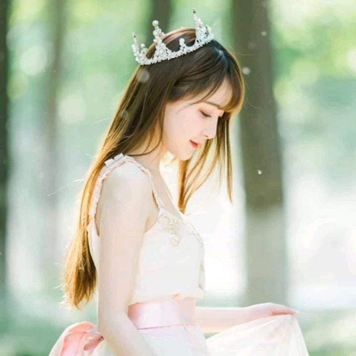 @月～🧚‍♀️幸运🧚‍♂️