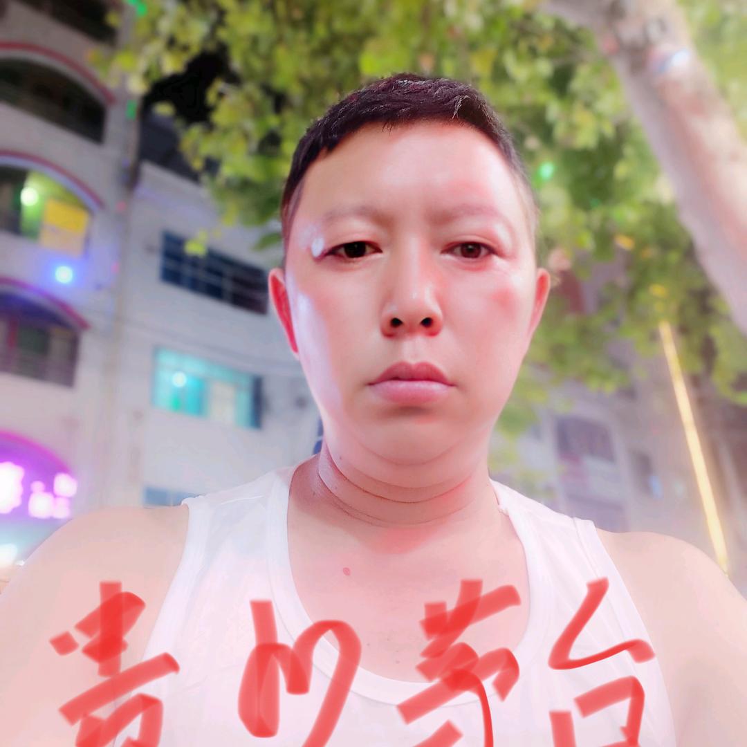 贵州茅台酒都春哥