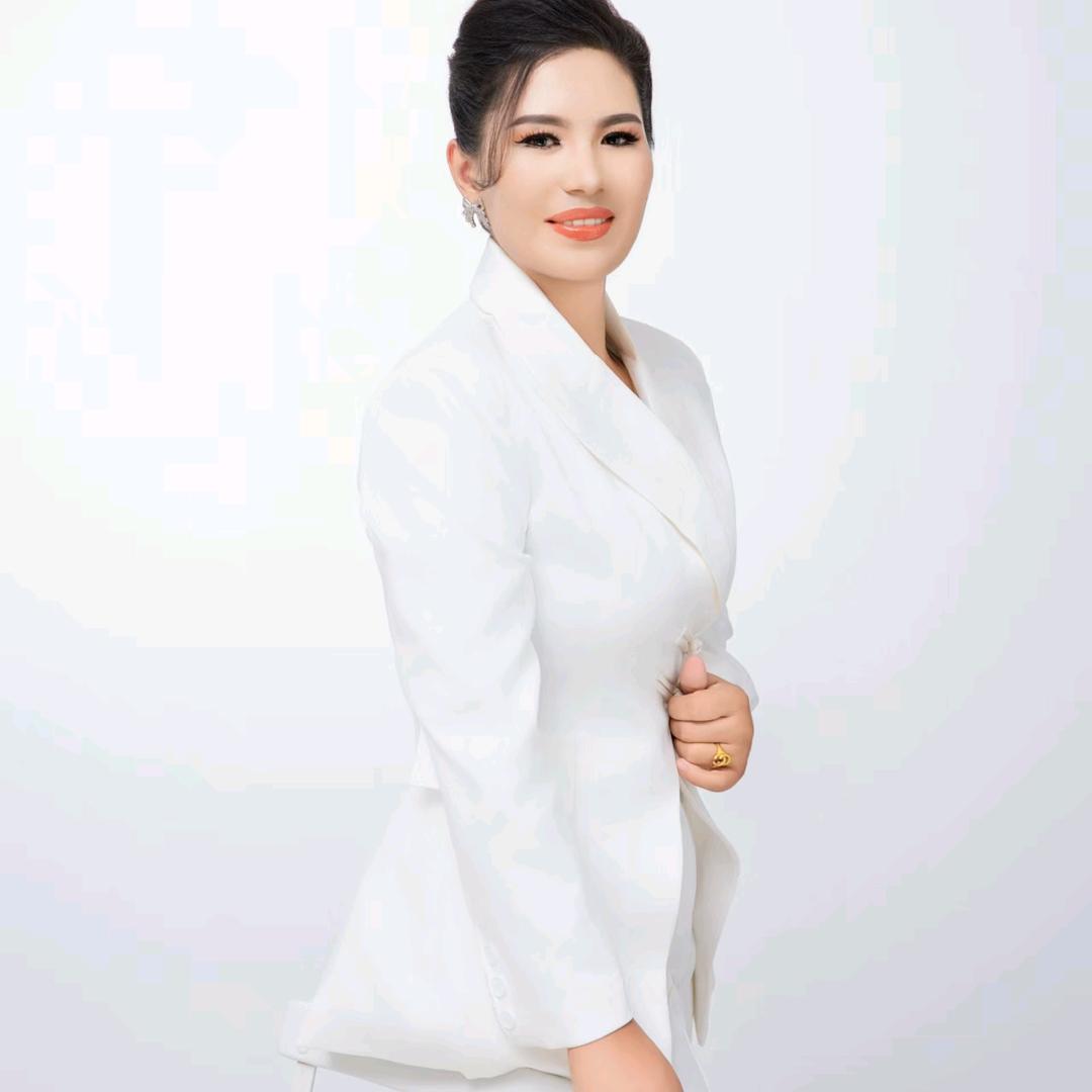 蕴尼娅代理人