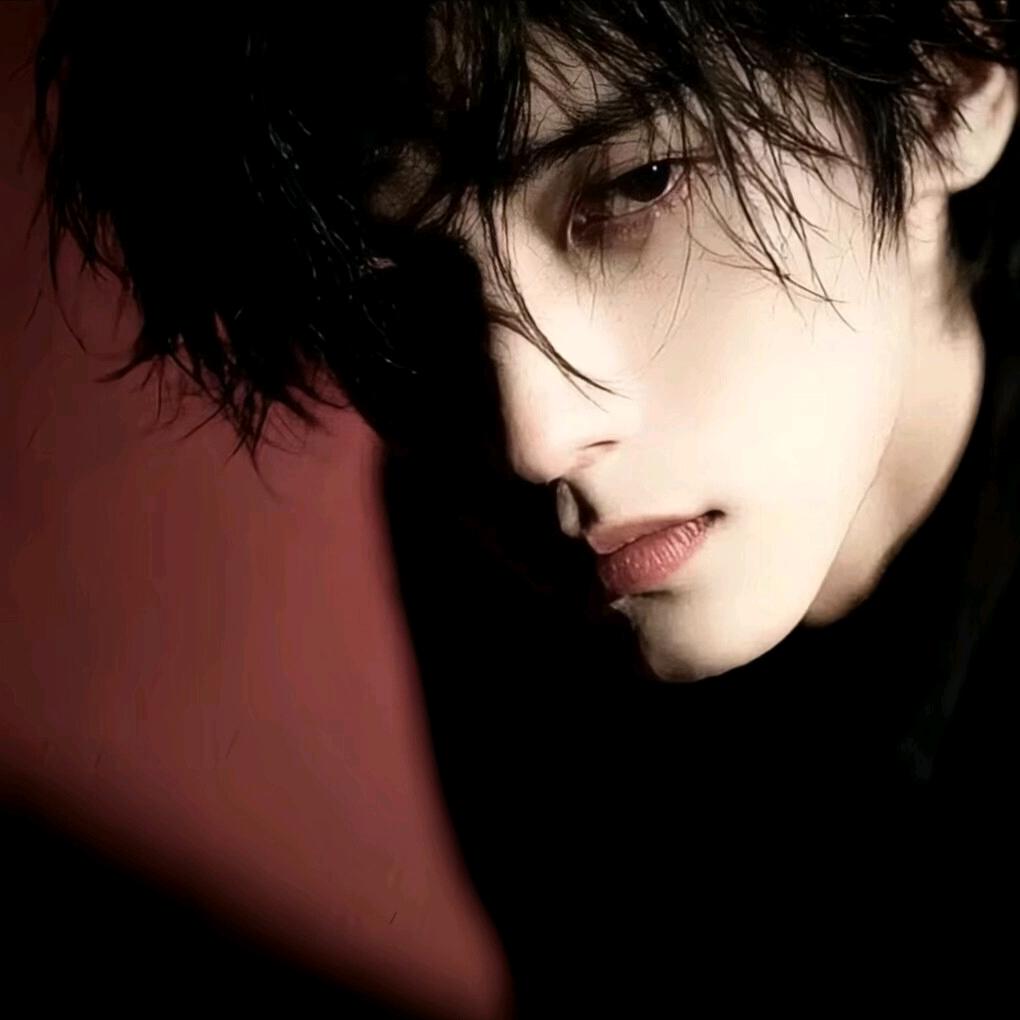 IU￴ ￴ ￴ ￴ ￴ ￴