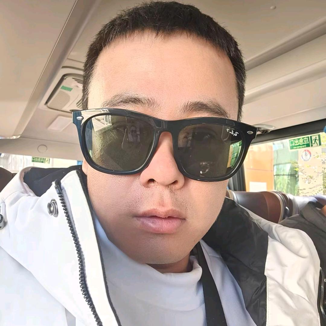 許眀头像