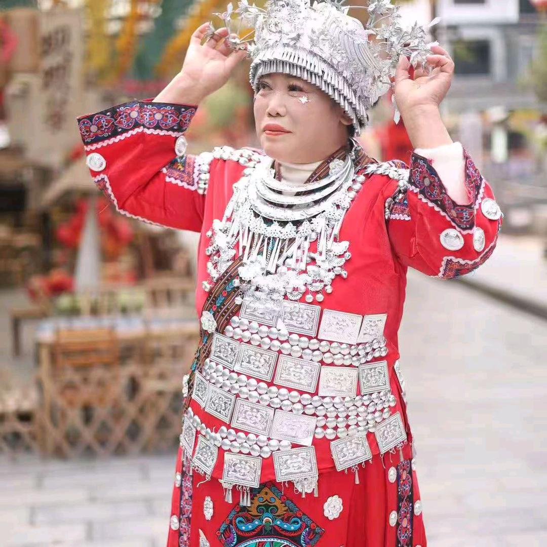 朱世珍