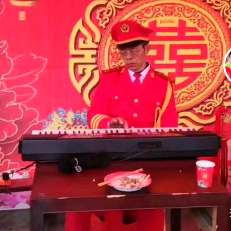 塘头甲秀大道婚庆一条龙唢呐锣鼓乐队。