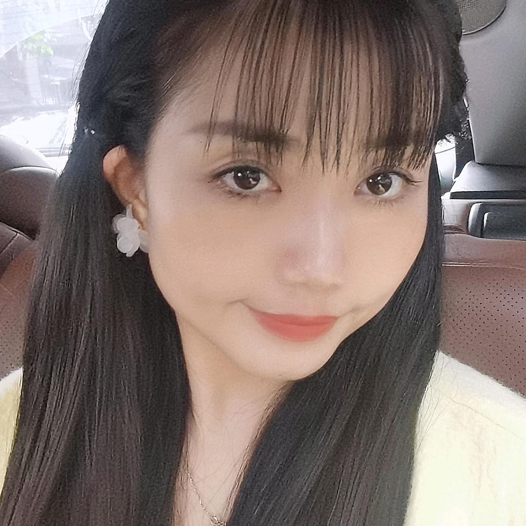 芳芳四娃宝妈