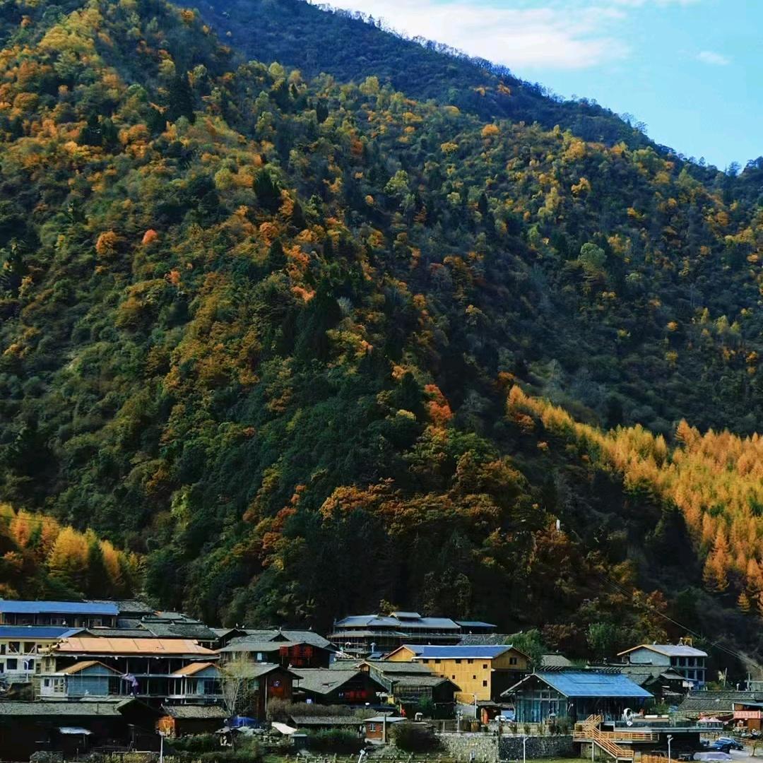 德姆拉勒精品民宿，