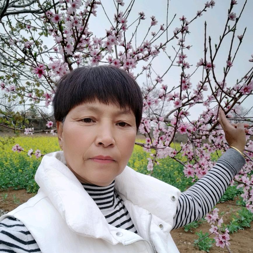 嘟嘟外婆