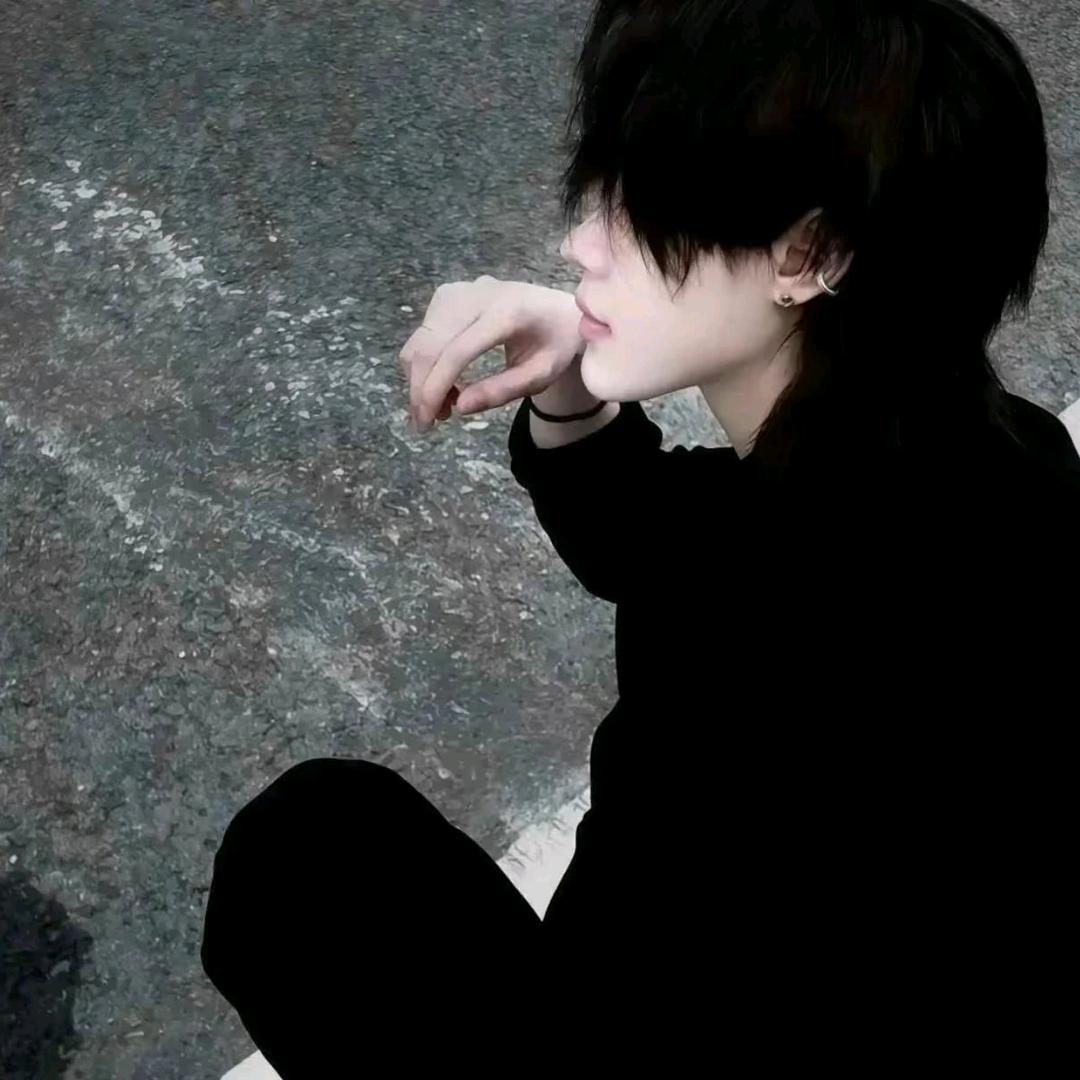 晚风(自律的潮男）