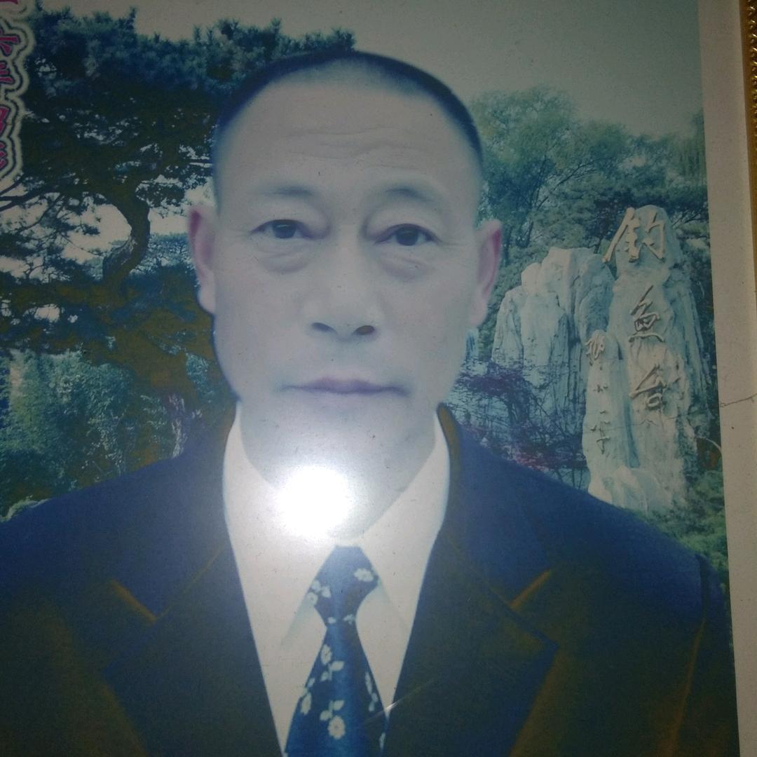 桂连富