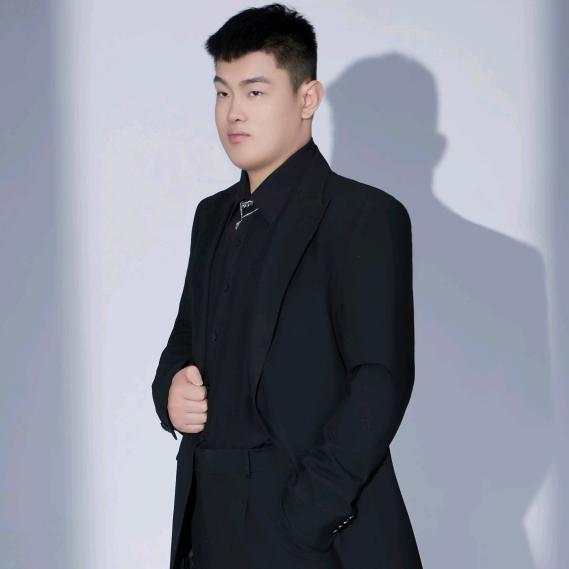 热爱学习的李老师