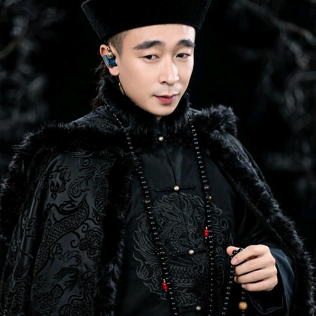 小刘爱唱歌🎤