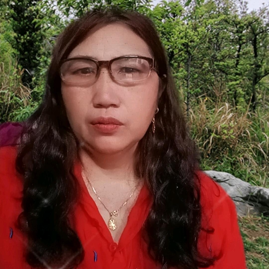 威信县曹幺妹收废品带收旧衣服一起🈴👌