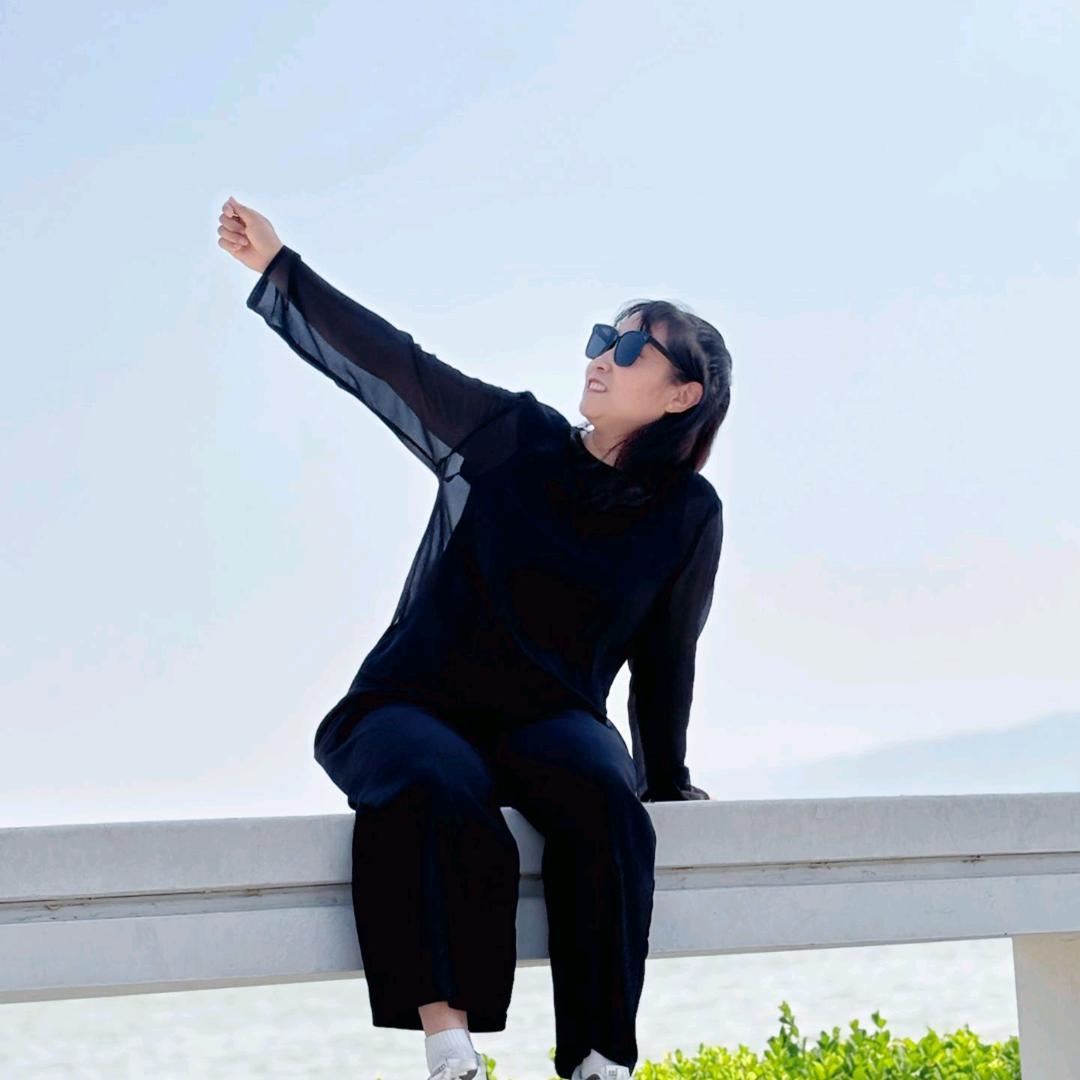 🌻🌻☀️☀️L帅🍎🍎