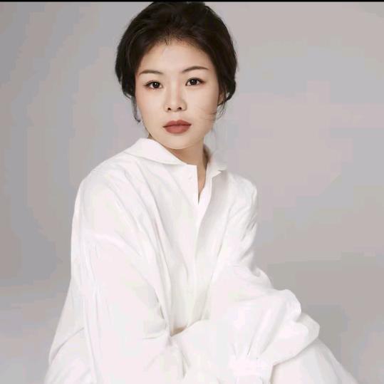 几里与麻(直播爆款穿搭日记🥰)