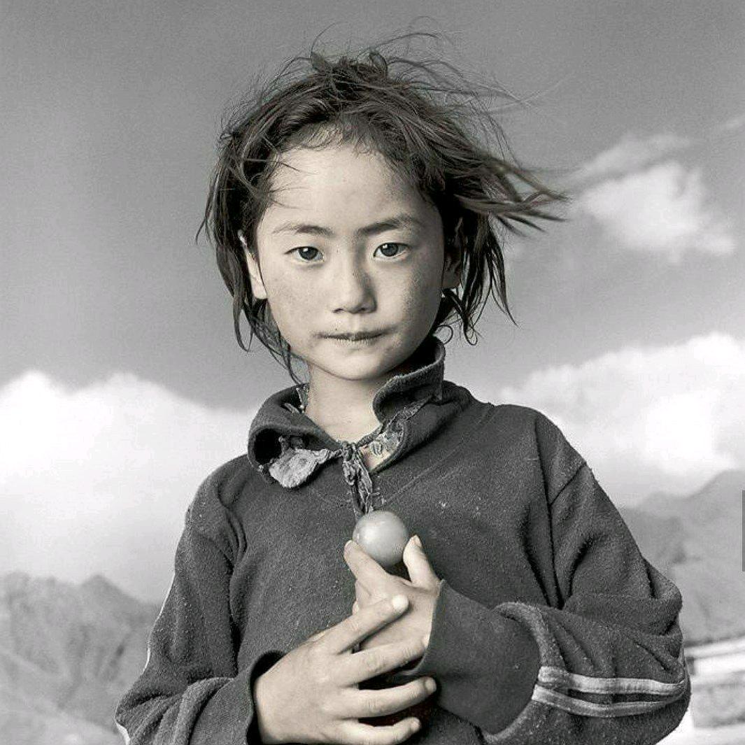 ར་ལོ་藏音