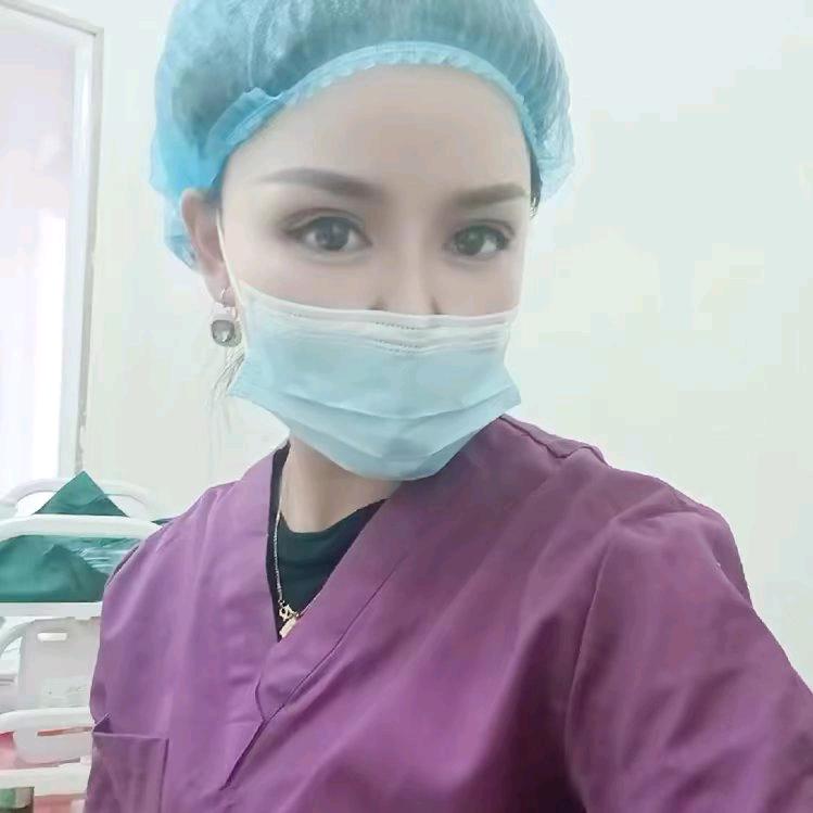 十一路美甲美睫师师