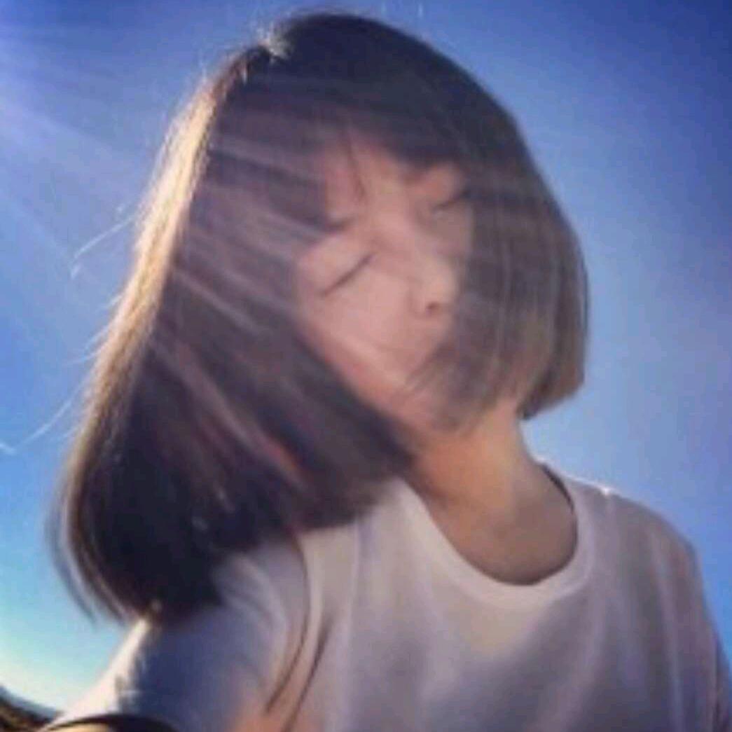 ☁️明☘️