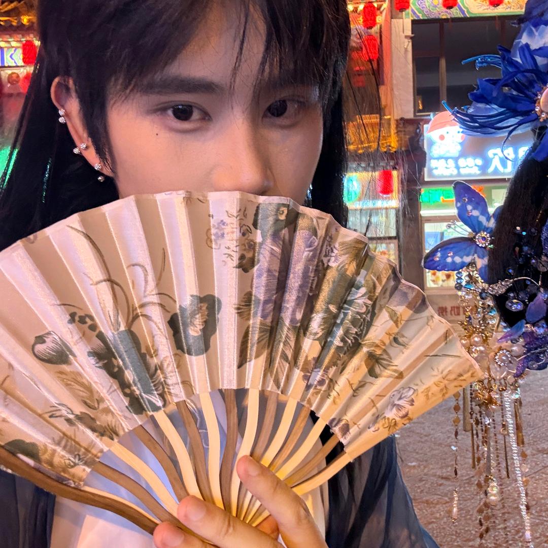 A🌈派大星༉🍭