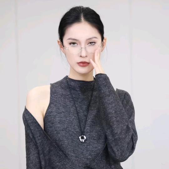 张琪JIEJI的穿搭分享